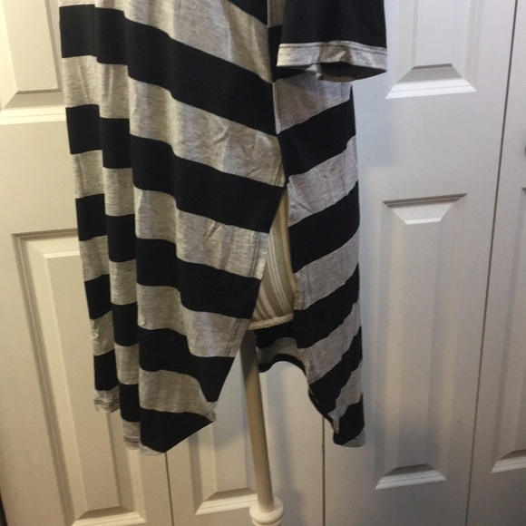 NWT Split side tunic - Picture 3 of 7